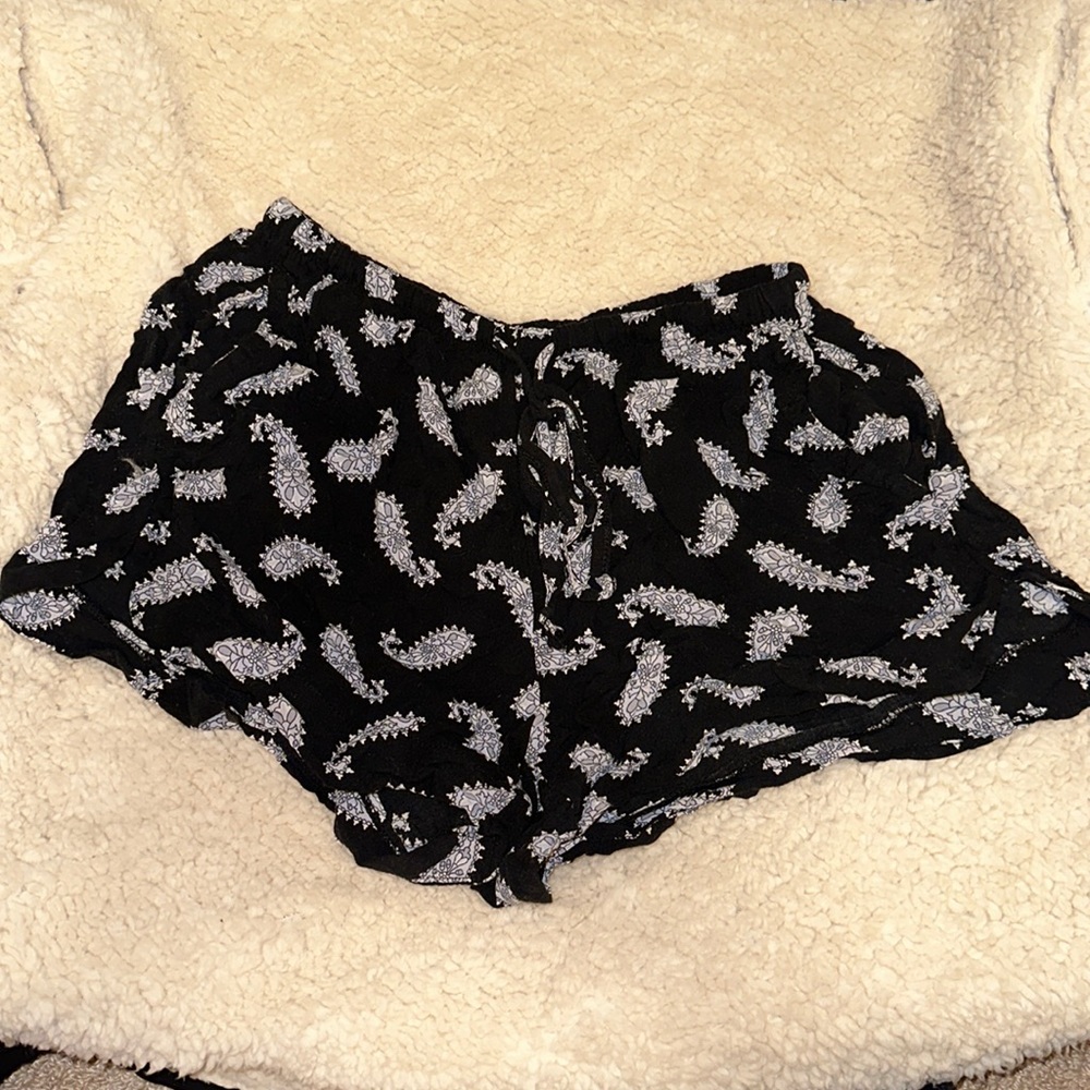 Brandy Melville Paisley Short